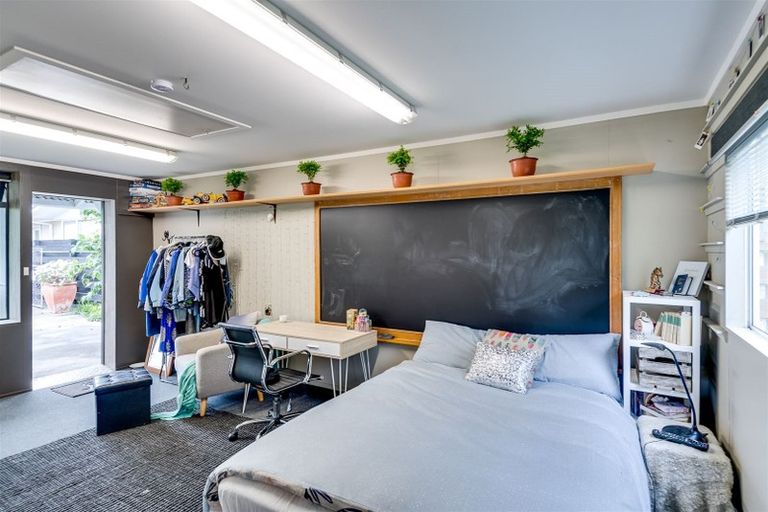 Photo of property in 6 Trigg Crescent, Taradale, Napier, 4112