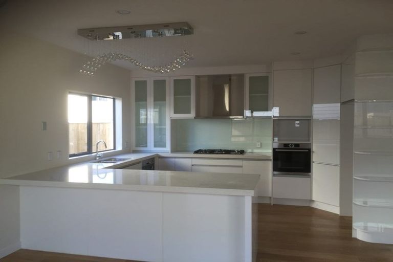 Photo of property in 39 Point View Drive, East Tamaki Heights, Auckland, 2016