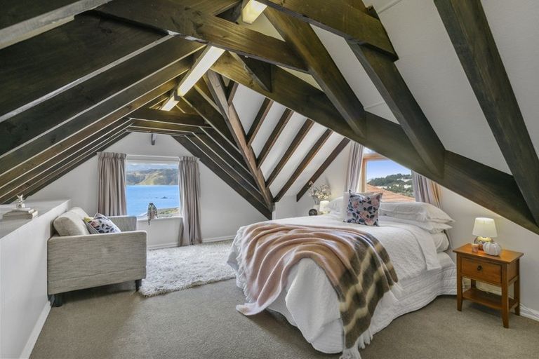 Photo of property in 4 Inverell Way, Seatoun, Wellington, 6022