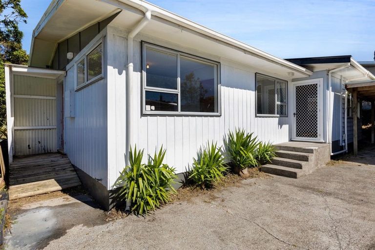 Photo of property in 52 Belair Avenue, Blagdon, New Plymouth, 4310