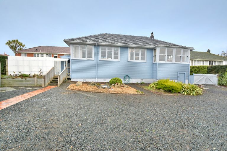Photo of property in 5 Ellersley Street, Halfway Bush, Dunedin, 9010