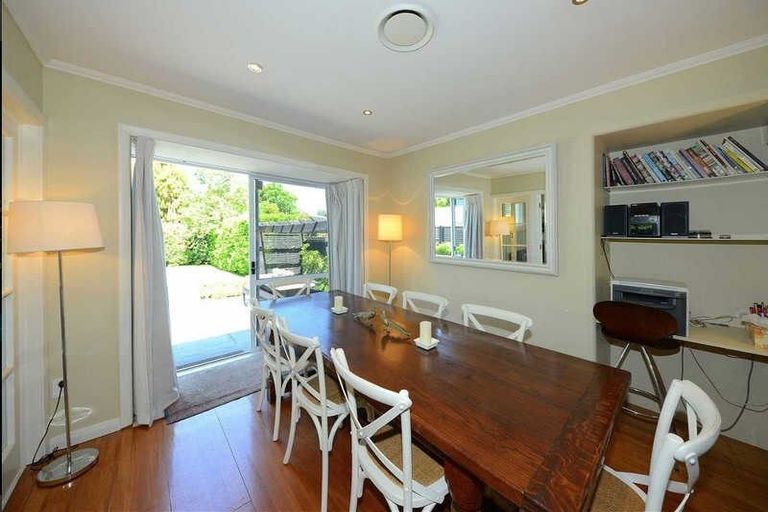 Photo of property in 8 Yardley Street, Avonhead, Christchurch, 8042