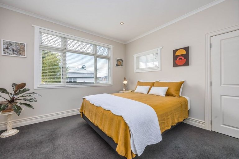 Photo of property in 22a Te Atatu Road, Te Atatu South, Auckland, 0610