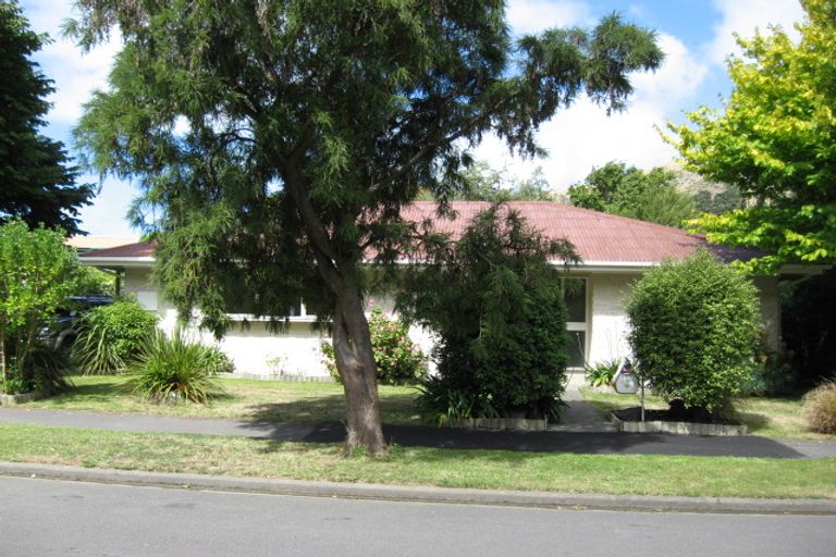 Photo of property in 4 Finnsarby Place, Sumner, Christchurch, 8081