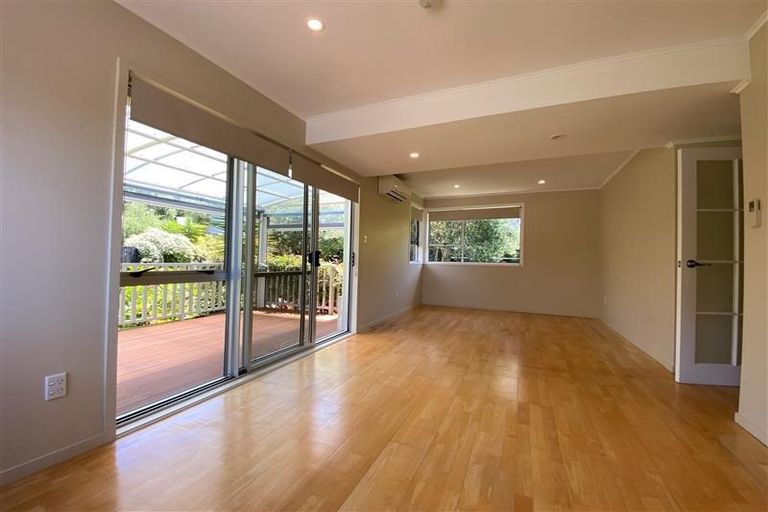 Photo of property in 36 Sequoia Place, Sunnynook, Auckland, 0620