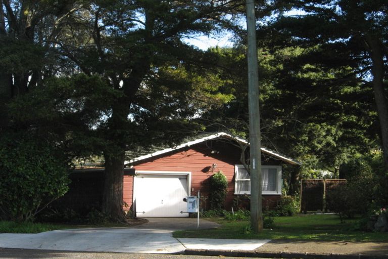 Photo of property in 34 Kelvyn Grove, Hillpark, Auckland, 2102