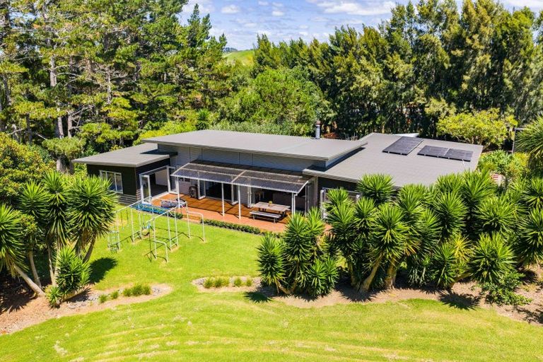 Photo of property in 379c Tara Road, Mangawhai, Kaiwaka, 0573