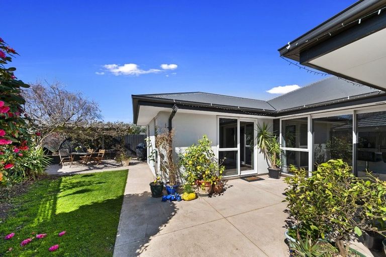 Photo of property in 5 Saint Keverne Close, Burwood, Christchurch, 8083