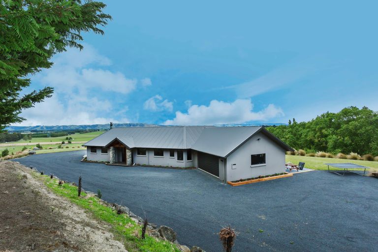 Photo of property in 42 Woodside Road, Woodside, Outram, 9073