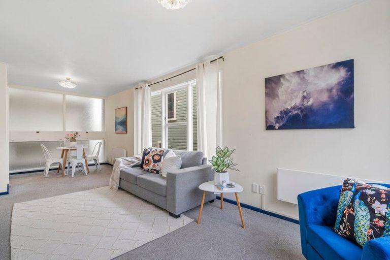 Photo of property in Embassy Court, 72 Brougham Street, Mount Victoria, Wellington, 6011