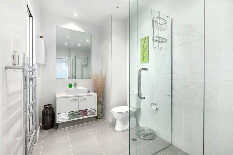 Photo of property in Sentinel Apartments, 802/3 Northcroft Street, Takapuna, Auckland, 0622