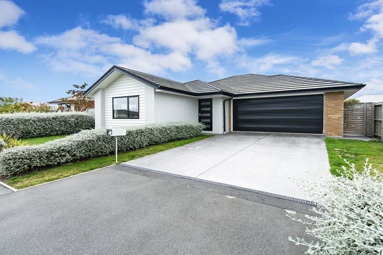 Photo of property in 21 Flint Road, Rolleston, 7614