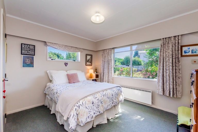 Photo of property in 7 Nimmo Avenue, Waikanae, 5036
