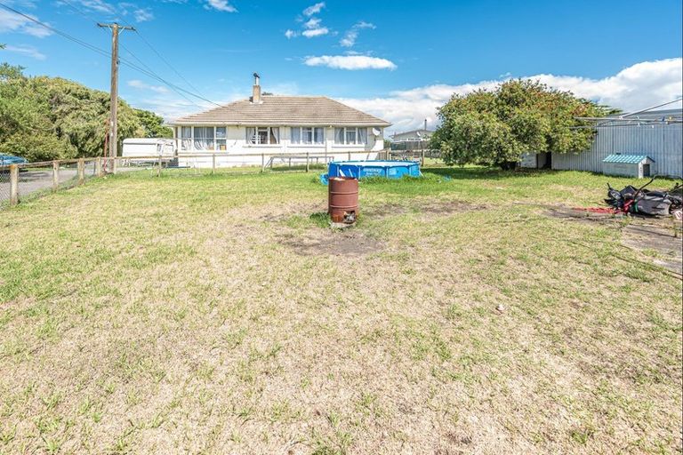Photo of property in 15 Churchill Crescent, Tawhero, Whanganui, 4501