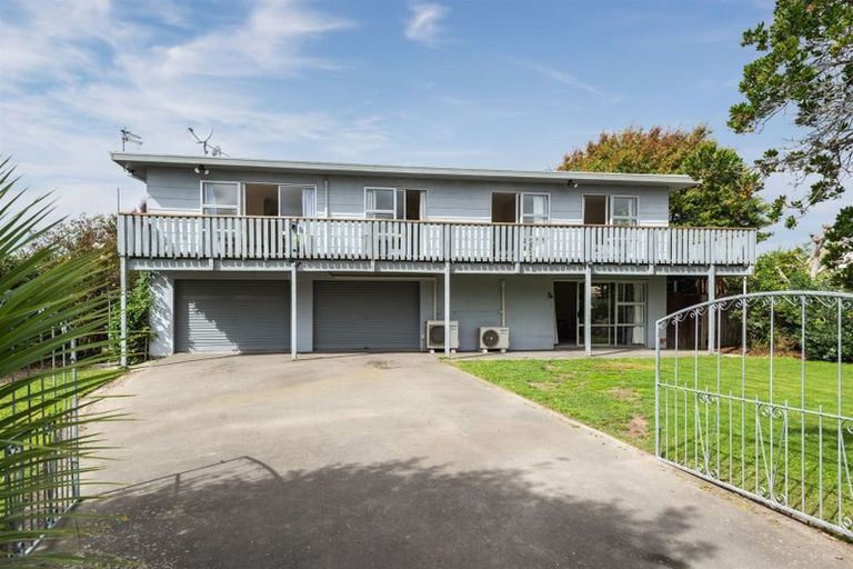 Photo of property in 6 Jenkins Avenue, Redwood, Christchurch, 8051