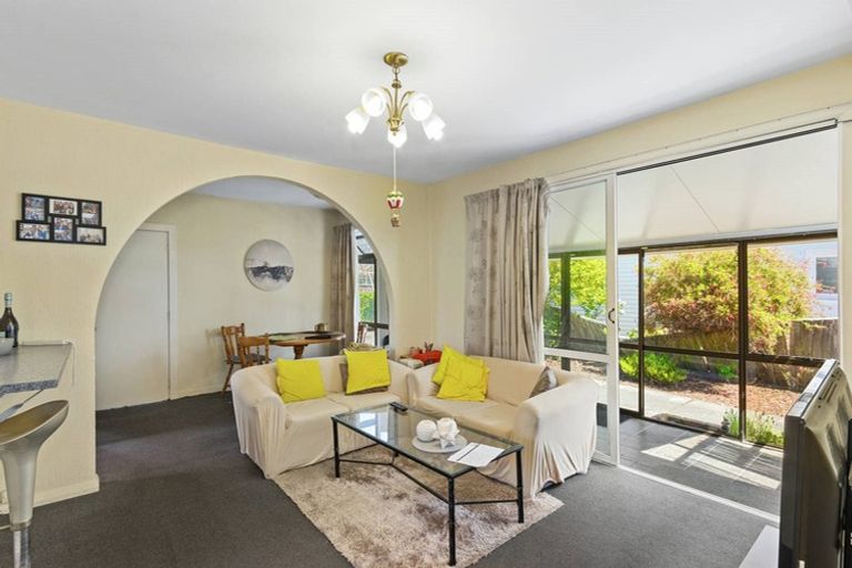 Photo of property in 24 Grassmere Street, Papanui, Christchurch, 8052