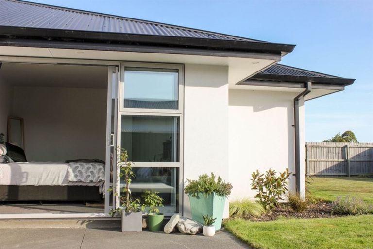 Photo of property in 25 Whiteoak Grove, Tinwald, Ashburton, 7700