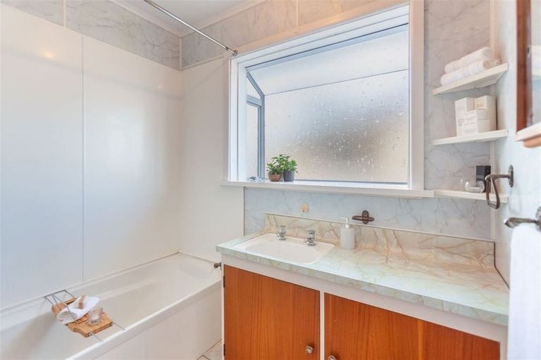 Photo of property in 55 King Street, Taradale, Napier, 4112