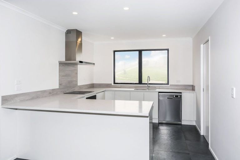 Photo of property in 39 Leathem Crescent, Pokeno, 2402