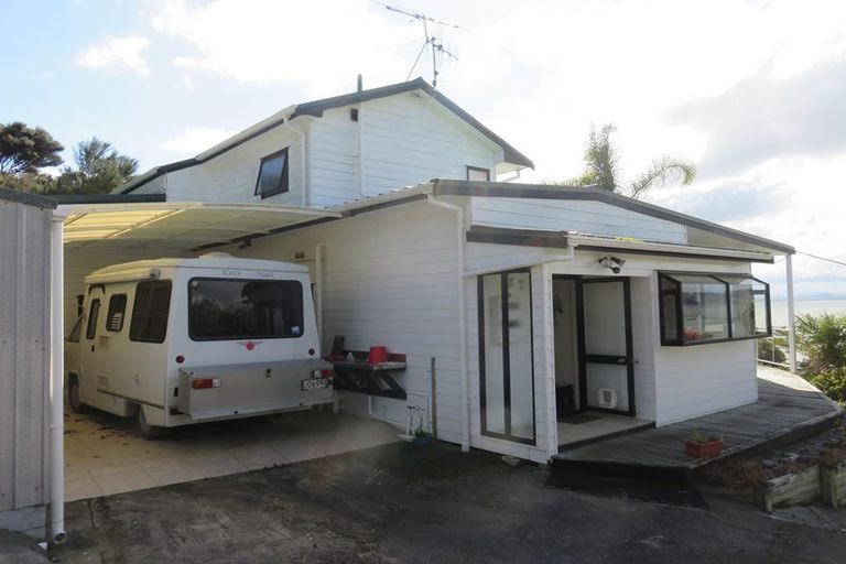 Photo of property in 632 Kellys Bay Road, Pouto, Te Kopuru, 0391