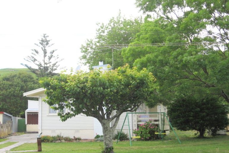 Photo of property in 53 Lyell Road, Outer Kaiti, Gisborne, 4010