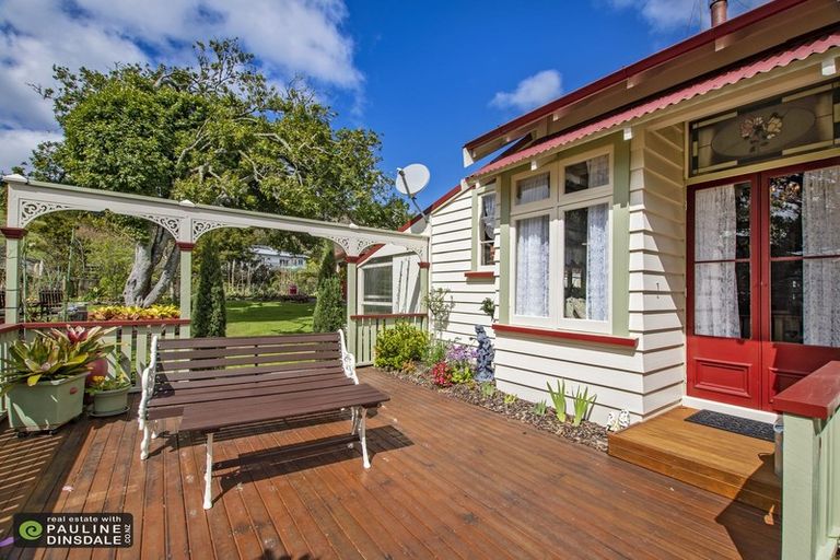 Photo of property in 73 George Street, Hikurangi, 0114