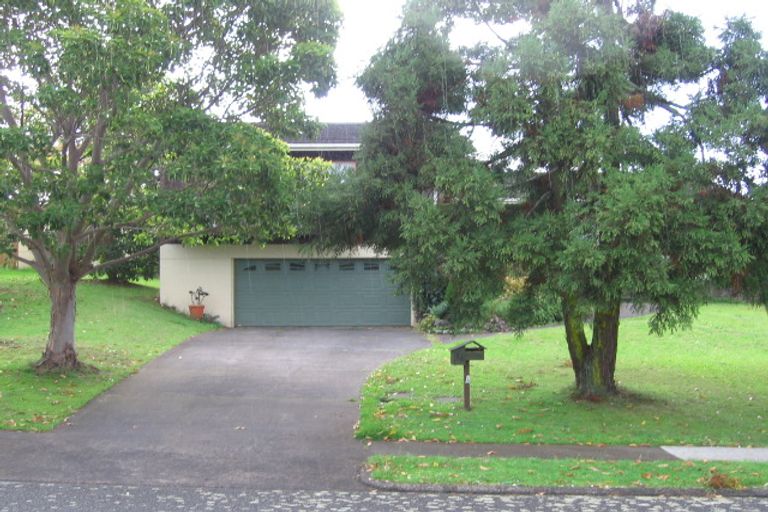 Photo of property in 16 Galvan Avenue, Sunnyhills, Auckland, 2010