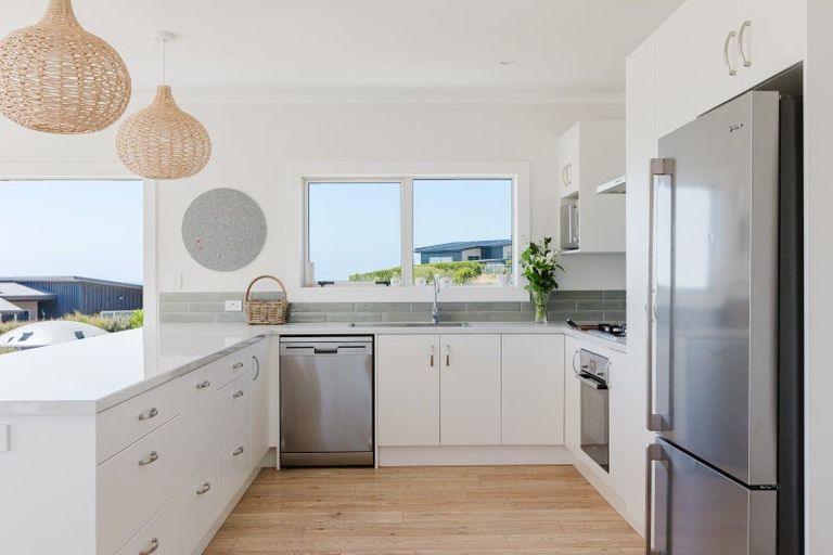 Photo of property in 28 Tama Road, Riversdale Beach, Masterton, 5872