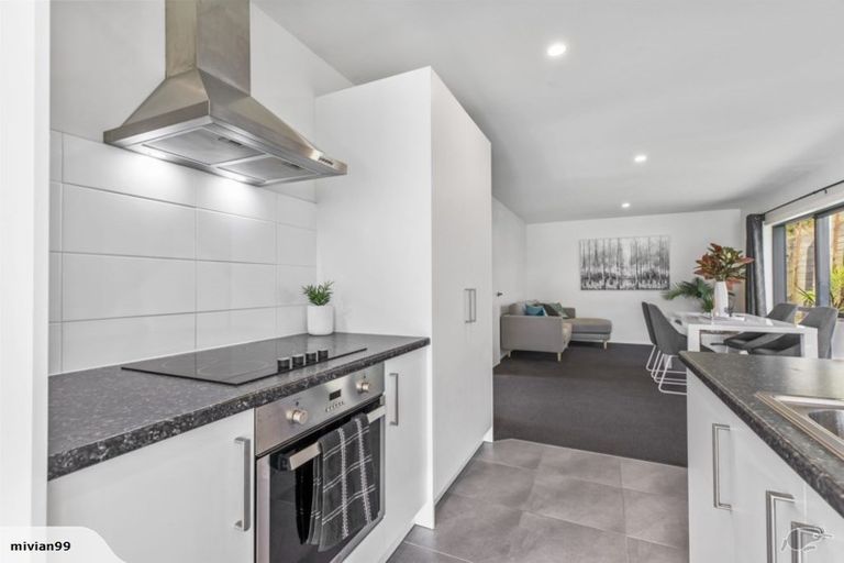 Photo of property in 8 Southill Way, Pyes Pa, Tauranga, 3112