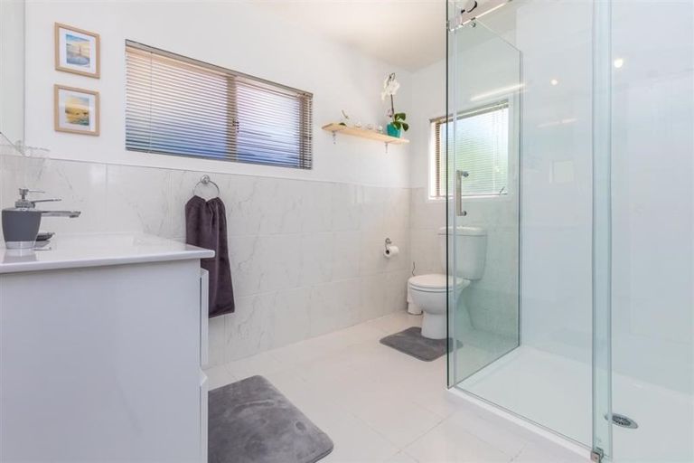 Photo of property in 79 Glamorgan Drive, Torbay, Auckland, 0630