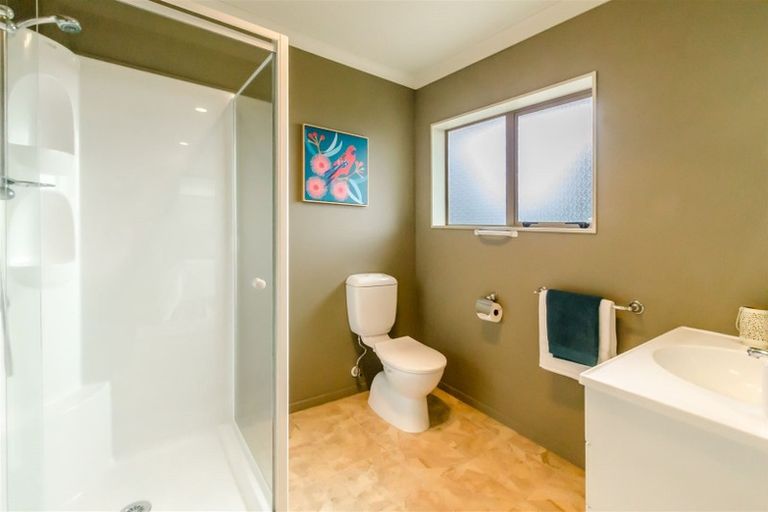 Photo of property in 27 Manhattan Court, Paraparaumu Beach, Paraparaumu, 5032