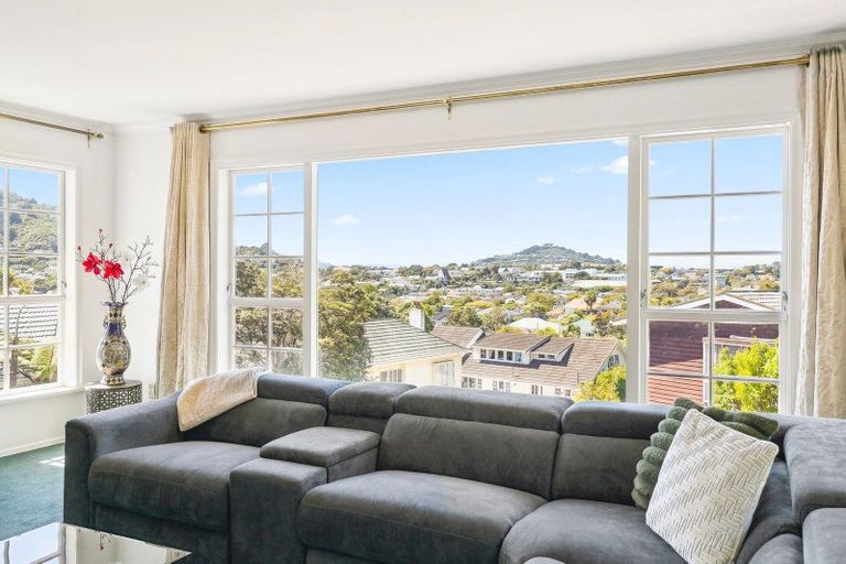 Photo of property in 8 Lethenty Way, Karori, Wellington, 6012