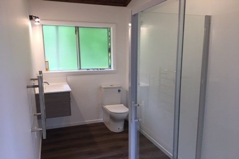 Photo of property in 2/37 Singers Road, Korokoro, Lower Hutt, 5012