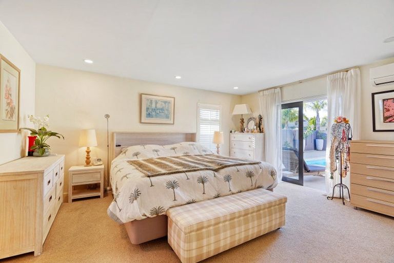 Photo of property in 1 Hikanui Place, Havelock North, 4130