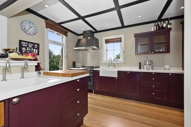 Photo of property in 48 Hillcrest Road, Hillcrest, Hamilton, 3216