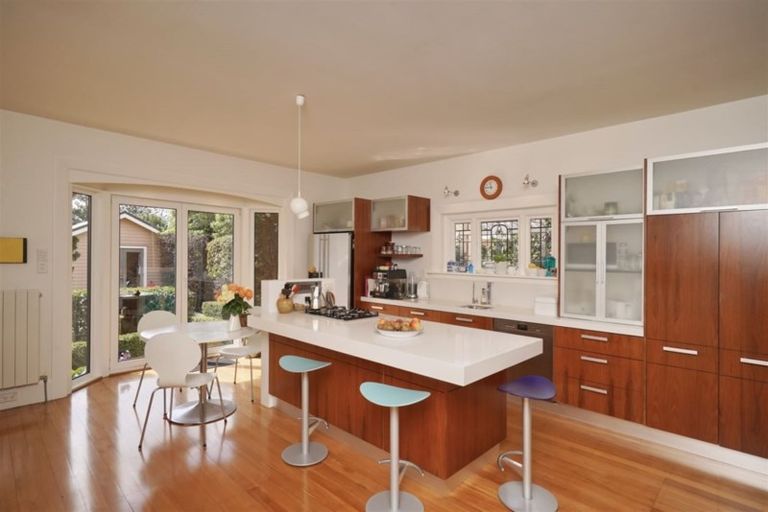 Photo of property in 12 Marriner Street, Sumner, Christchurch, 8081