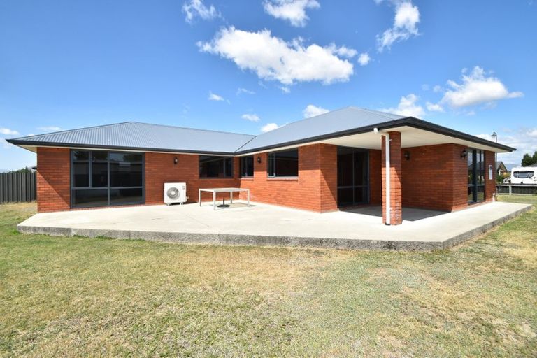 Photo of property in 19 Greenfield Place, Twizel, 7901