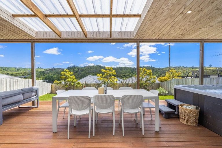 Photo of property in 5 Ringi Lane, Orewa, 0931