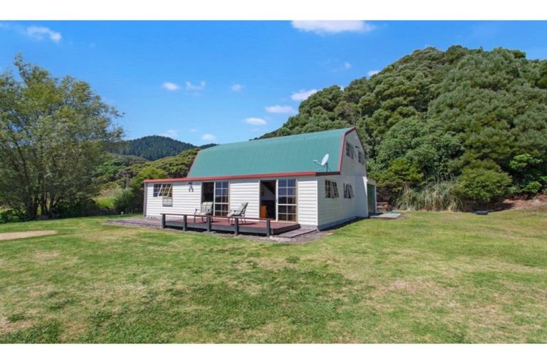 Photo of property in 7417b State Highway 35, Te Kaha, 3199