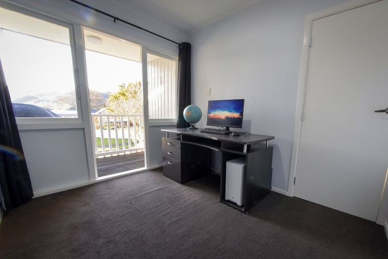 Photo of property in 4/6-8 Keys Street, Elderslea, Upper Hutt, 5018