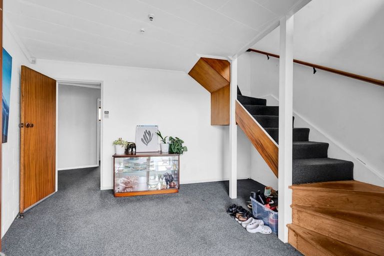 Photo of property in 5 Bronte Place, Whalers Gate, New Plymouth, 4310