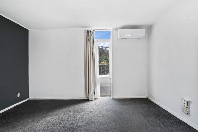 Photo of property in 451 Stokes Valley Road, Stokes Valley, Lower Hutt, 5019