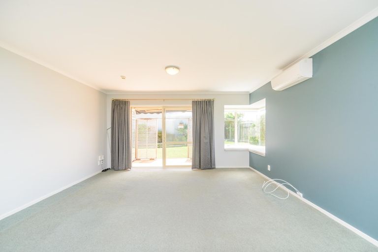 Photo of property in 9 Foxtail Fern, Kelvin Grove, Palmerston North, 4414