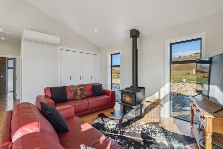 Photo of property in 217 Stevenson Road, Wanaka, 9382