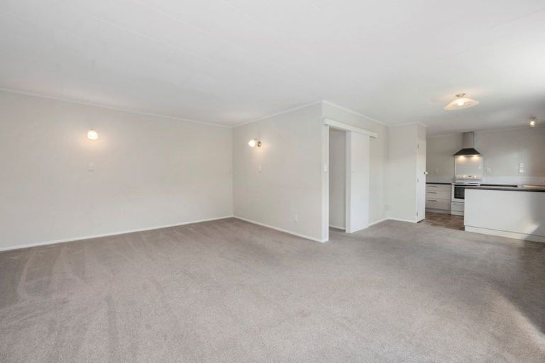 Photo of property in 2/1355 Hinemoa Street, Rotorua, 3010