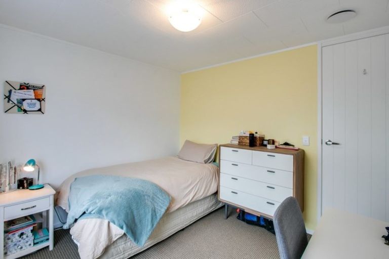Photo of property in 2 Otatara Road, Taradale, Napier, 4112