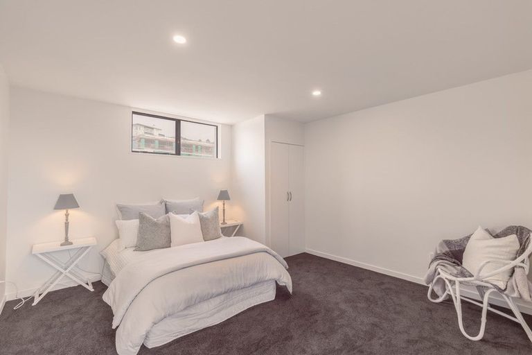 Photo of property in 280 Major Hornbrook Road, Mount Pleasant, Christchurch, 8081