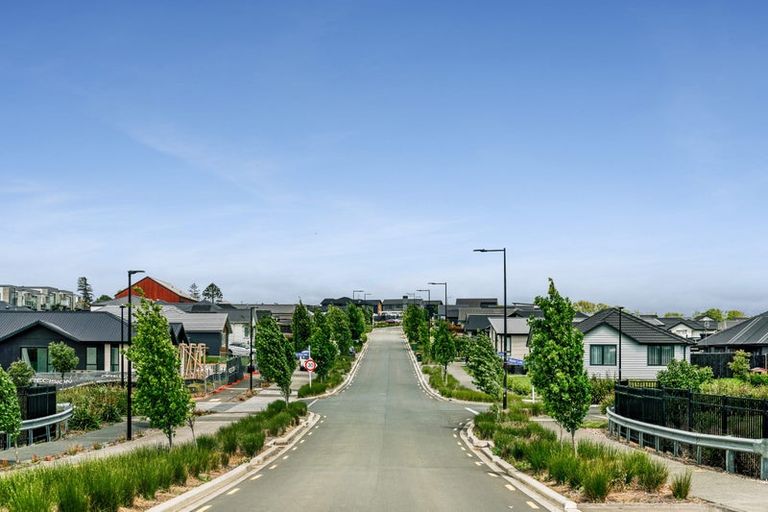 Photo of property in 8 Tirikatene Avenue, Paerata, Pukekohe, 2124