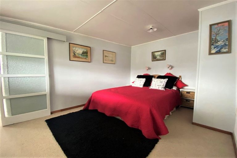 Photo of property in 49 Ngatai Street, Manaia, 4612