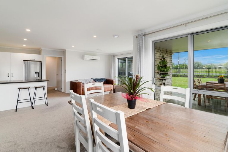 Photo of property in 14 Twain Crescent, Owhata, Rotorua, 3010